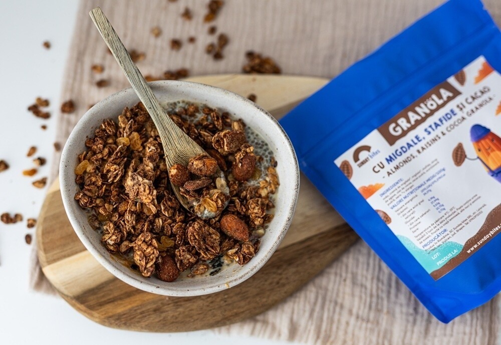 surpriza granolei cu unt de migdale, cu stafide si cu cacao